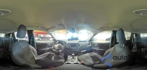 2017 Jeep Cherokee Latitude z USA, uszkodzony, nr VIN 1C4PJMCS5HW532062